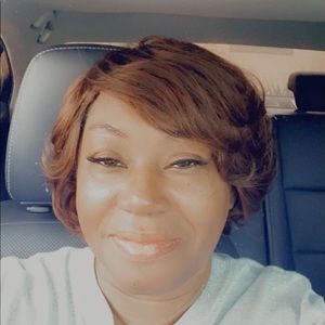 Meet your Posher, Evelyn